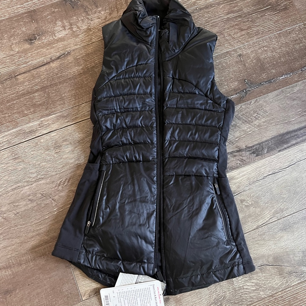 NWT Lululemon Down For a Run Vest II